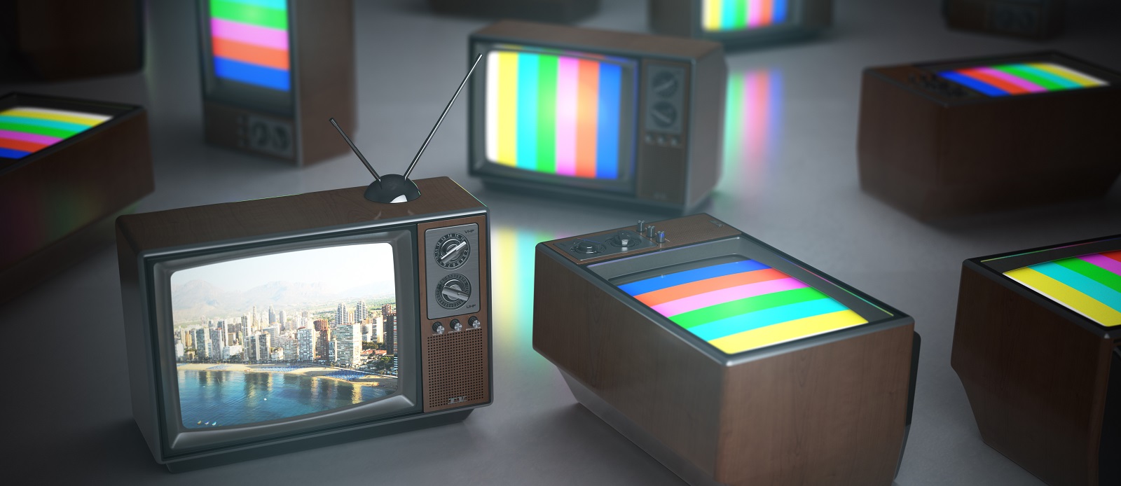pile-of-vintage-tv-with-one-in-standby-tv-channels-PE3PQY8.jpg